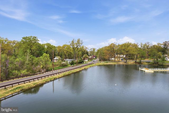 1408 WALL AVE, Burlington, NJ 08016