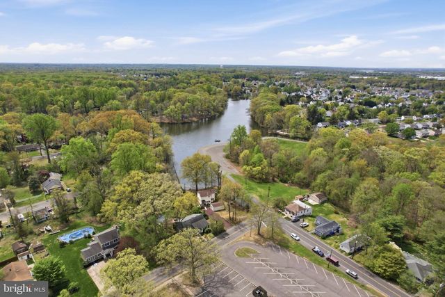 1408 WALL AVE, Burlington, NJ 08016