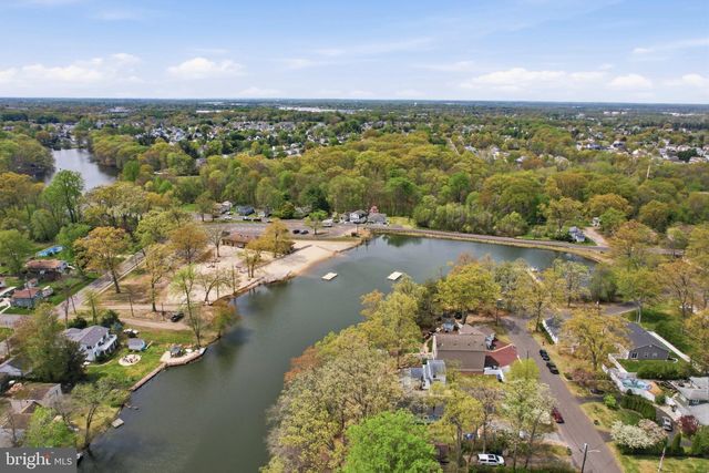 1408 WALL AVE, Burlington, NJ 08016