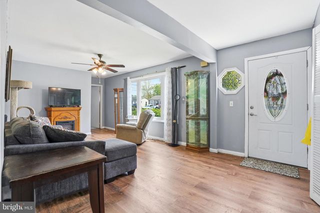 1408 WALL AVE, Burlington, NJ 08016