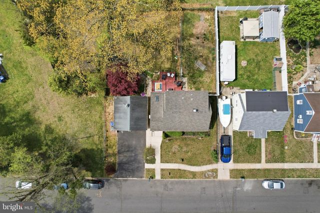 1408 WALL AVE, Burlington, NJ 08016