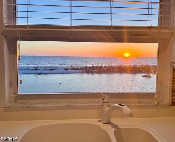 7000 Estero BLVD 300, Fort Myers Beach, FL 33931