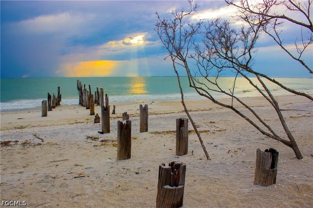 7000 Estero BLVD 300, Fort Myers Beach, FL 33931