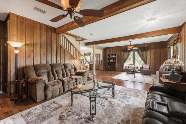 1250 County Road 200, Liberty Hill, TX 78642
