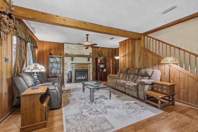 1250 County Road 200, Liberty Hill, TX 78642