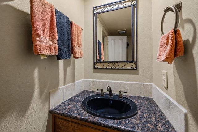 1250 County Road 200, Liberty Hill, TX 78642