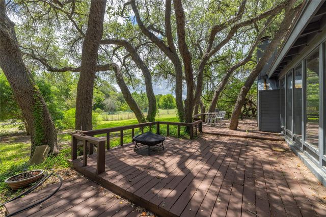1250 County Road 200, Liberty Hill, TX 78642
