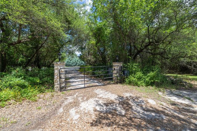 1250 County Road 200, Liberty Hill, TX 78642