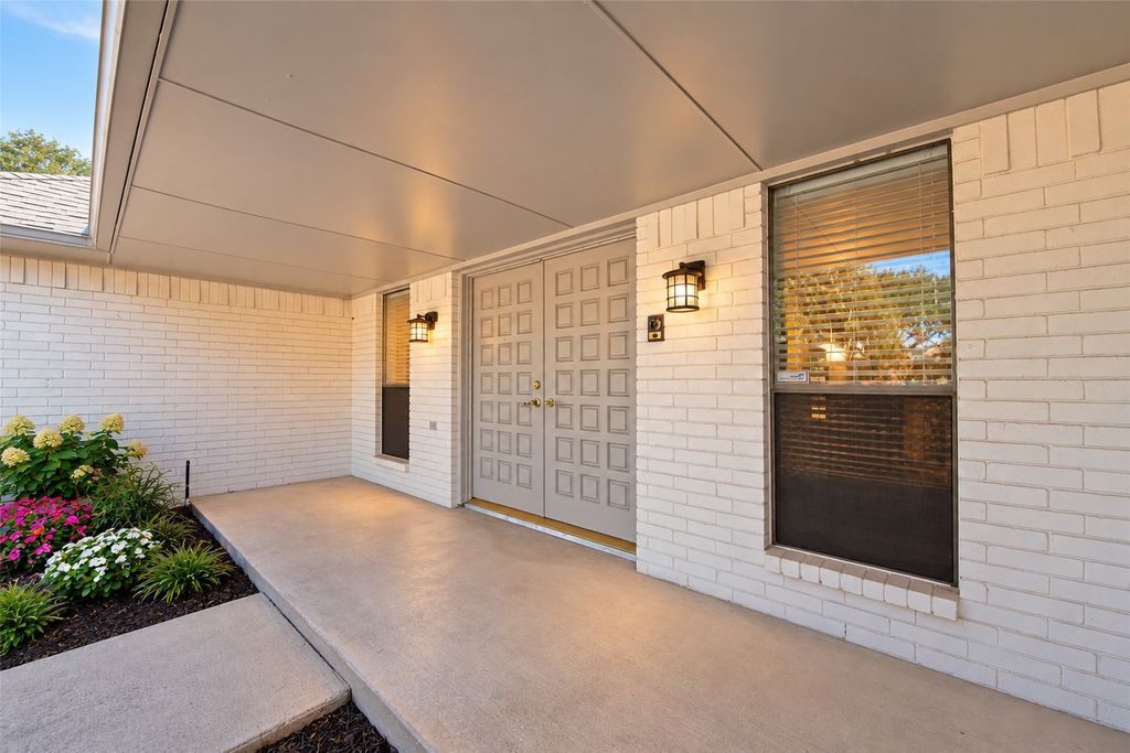 1010 Magnolia Drive, Carrollton, TX 75007 — photo 3