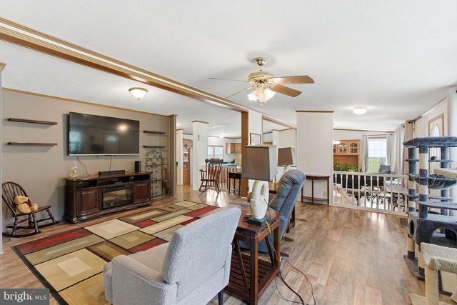1898 SAWMILL RD, Hedgesville, WV 25427