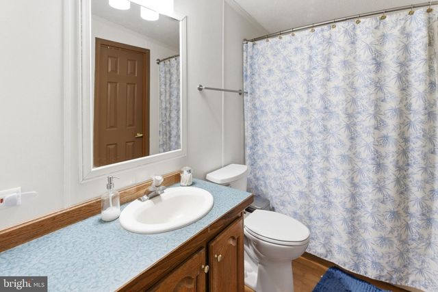 1898 SAWMILL RD, Hedgesville, WV 25427