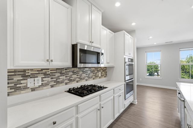 24728 MALIBU TER, Sterling, VA 20166