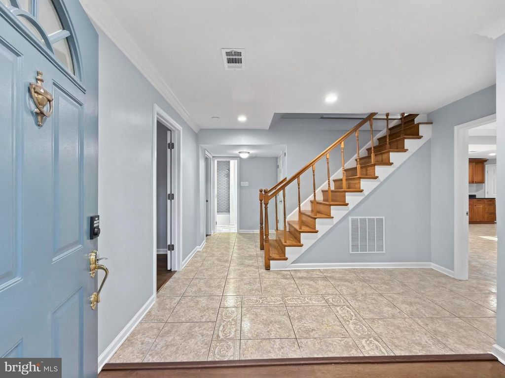 6661 MOHAWK CT, Columbia, MD 21046