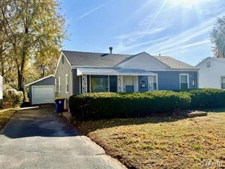 4322 Saint Dominic Lane, St Ann, MO 63074