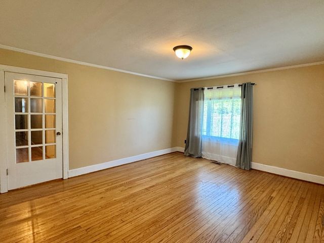 165 Fox Ln, Cookeville, TN 38506