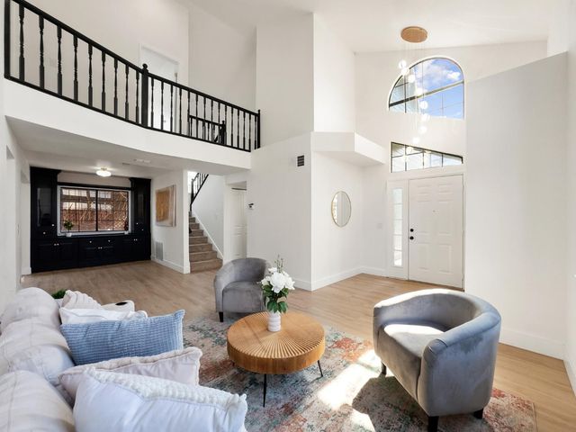 1809 Autumn Way, Lodi, CA 95242