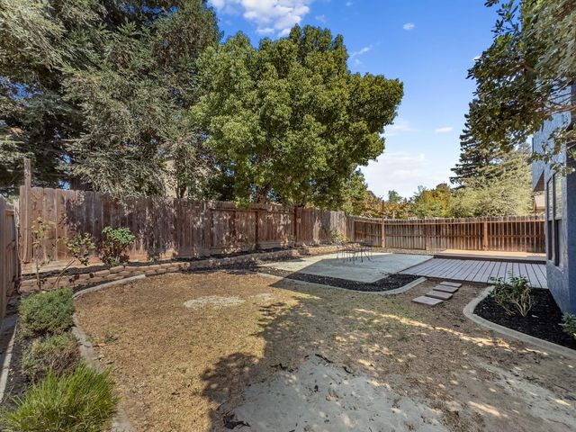 1809 Autumn Way, Lodi, CA 95242