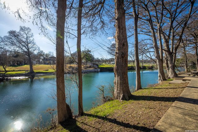 1247 GRUENE RD # 302, New Braunfels, TX 78130