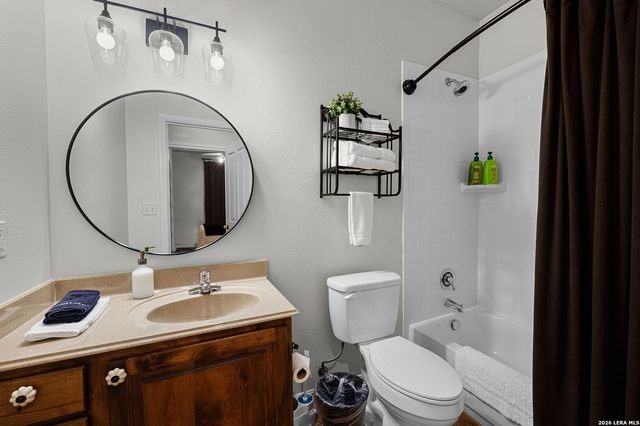 1247 GRUENE RD # 302, New Braunfels, TX 78130