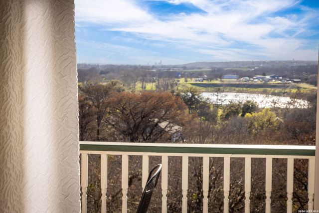 1247 GRUENE RD # 302, New Braunfels, TX 78130