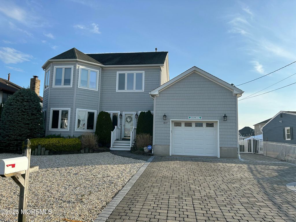 1877 Compass Court, Toms River, NJ 08753