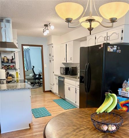 3504 NE 60th Street, Gladstone, MO 64119