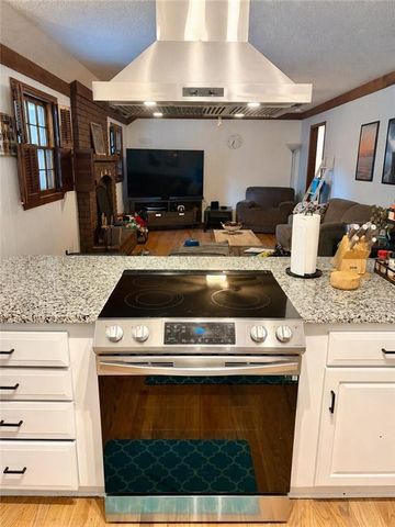 3504 NE 60th Street, Gladstone, MO 64119