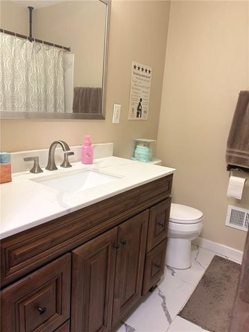 3504 NE 60th Street, Gladstone, MO 64119