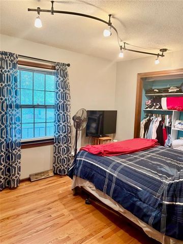 3504 NE 60th Street, Gladstone, MO 64119