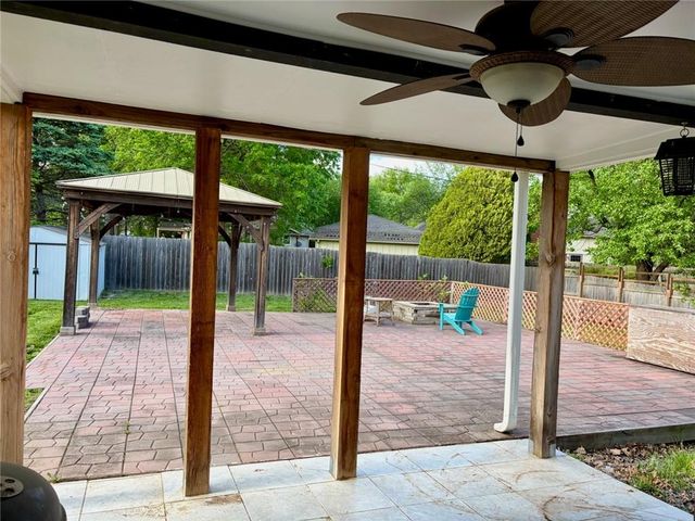 3504 NE 60th Street, Gladstone, MO 64119