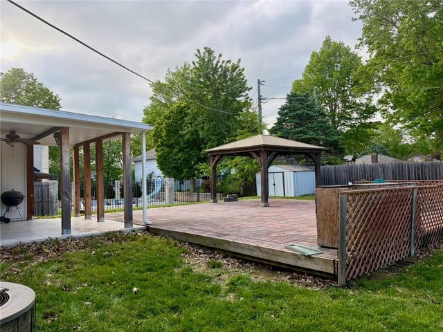 3504 NE 60th Street, Gladstone, MO 64119