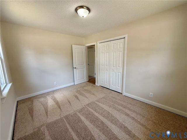 3522 W Hundred Rd, Chester, VA 23831