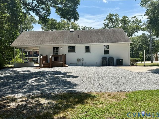 3522 W Hundred Rd, Chester, VA 23831