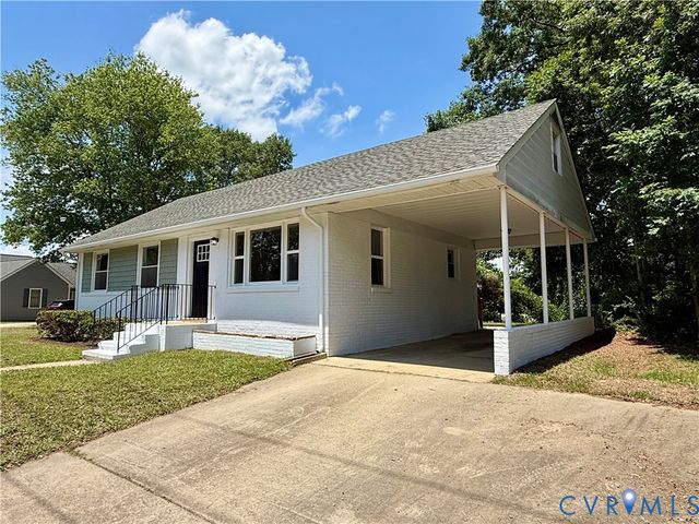 3522 W Hundred Rd, Chester, VA 23831