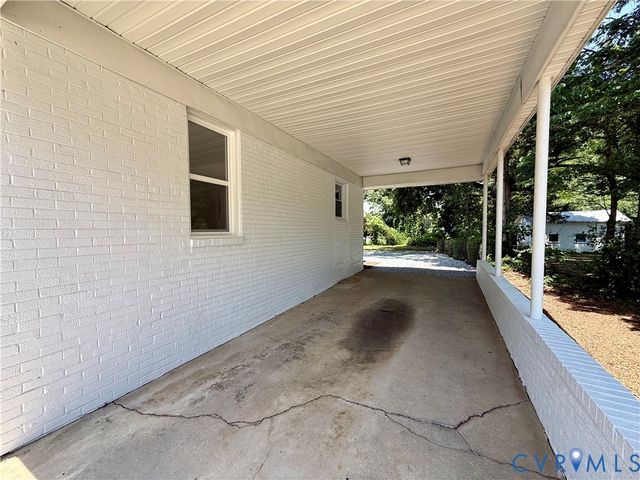 3522 W Hundred Rd, Chester, VA 23831