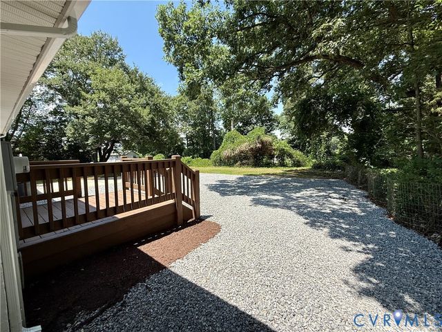 3522 W Hundred Rd, Chester, VA 23831