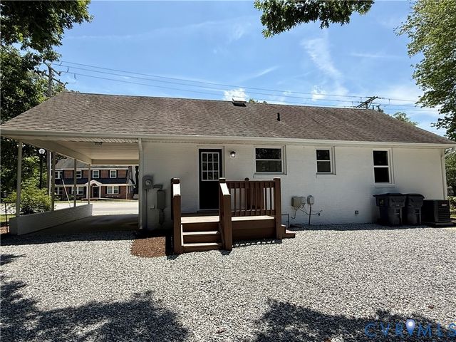 3522 W Hundred Rd, Chester, VA 23831