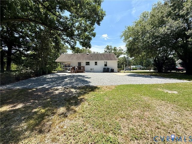 3522 W Hundred Rd, Chester, VA 23831