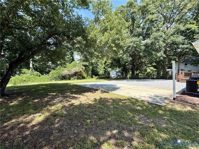 3522 W Hundred Rd, Chester, VA 23831