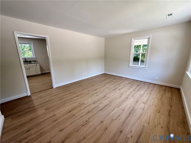 3522 W Hundred Rd, Chester, VA 23831