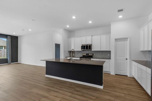 29007 Spicewood Valley Drive, New Caney, TX 77357