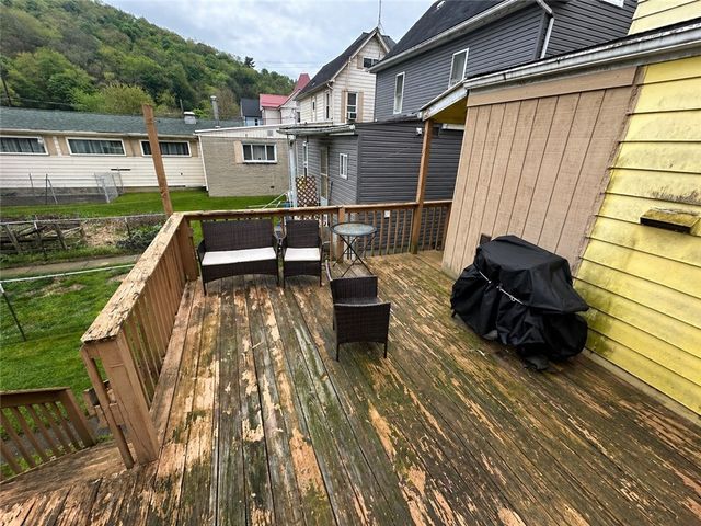 121 Elizabeth Ave, Evans City Boro, PA 16033