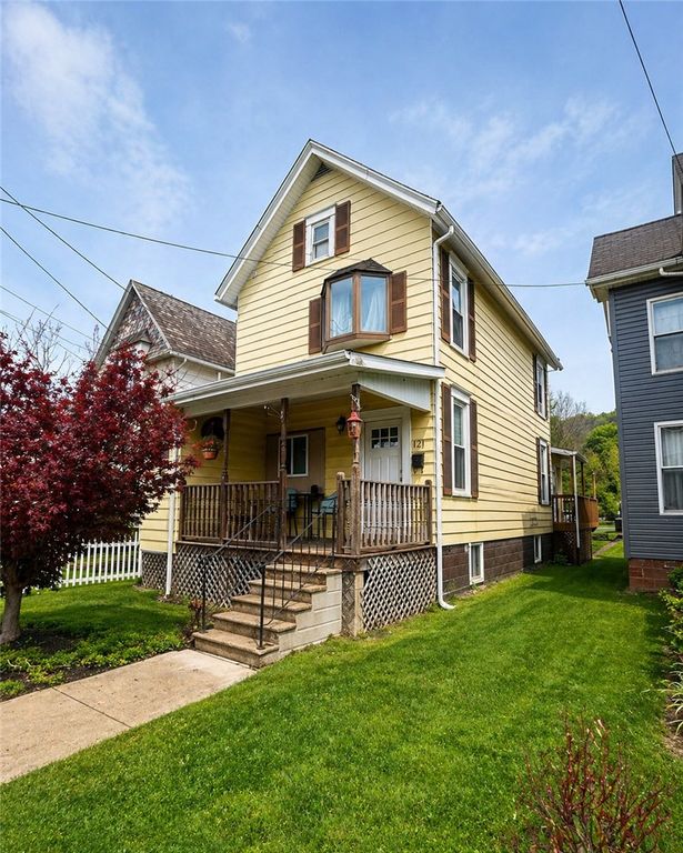 121 Elizabeth Ave, Evans City Boro, PA 16033