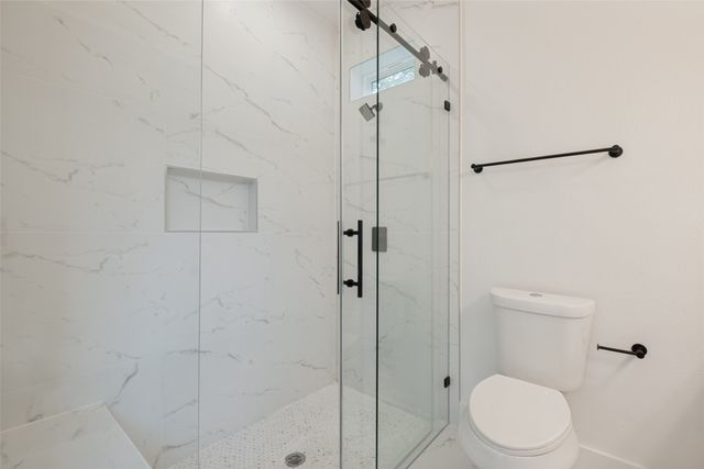 642 Bethpage Avenue, Dallas, TX 75217