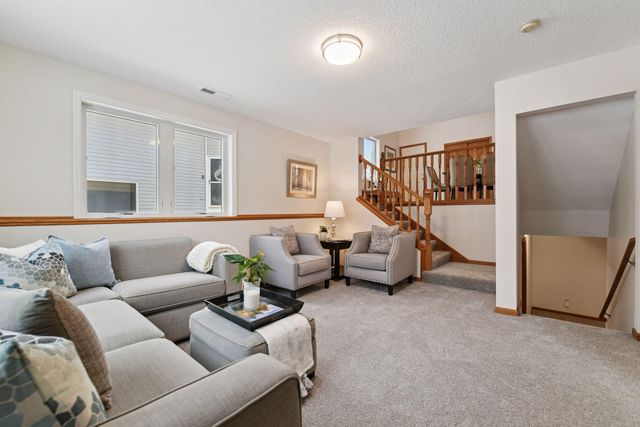 238 18th Avenue N, Hopkins, MN 55343