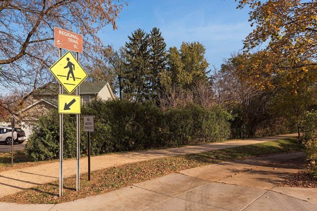 238 18th Avenue N, Hopkins, MN 55343