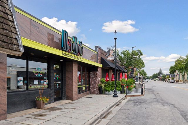 238 18th Avenue N, Hopkins, MN 55343