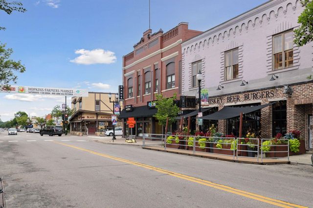 238 18th Avenue N, Hopkins, MN 55343