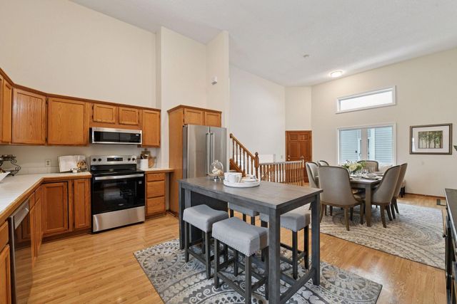 238 18th Avenue N, Hopkins, MN 55343