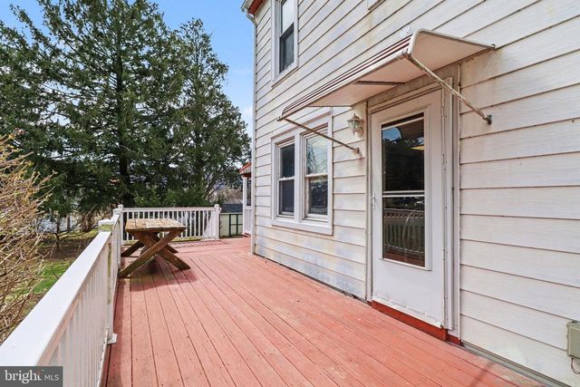 345 E WALNUT ST, Marietta, PA 17547